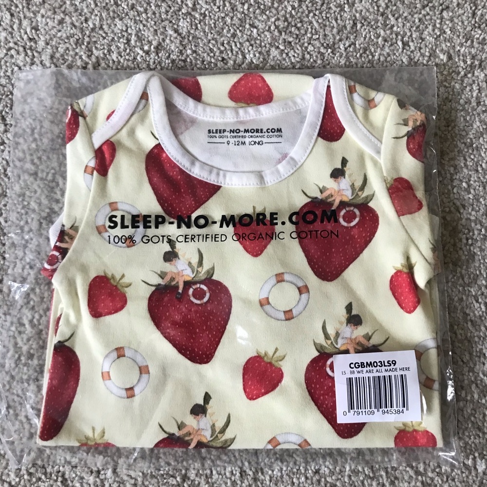 Organic Cotton Long Sleeve Strawberry Onesie 9-12L